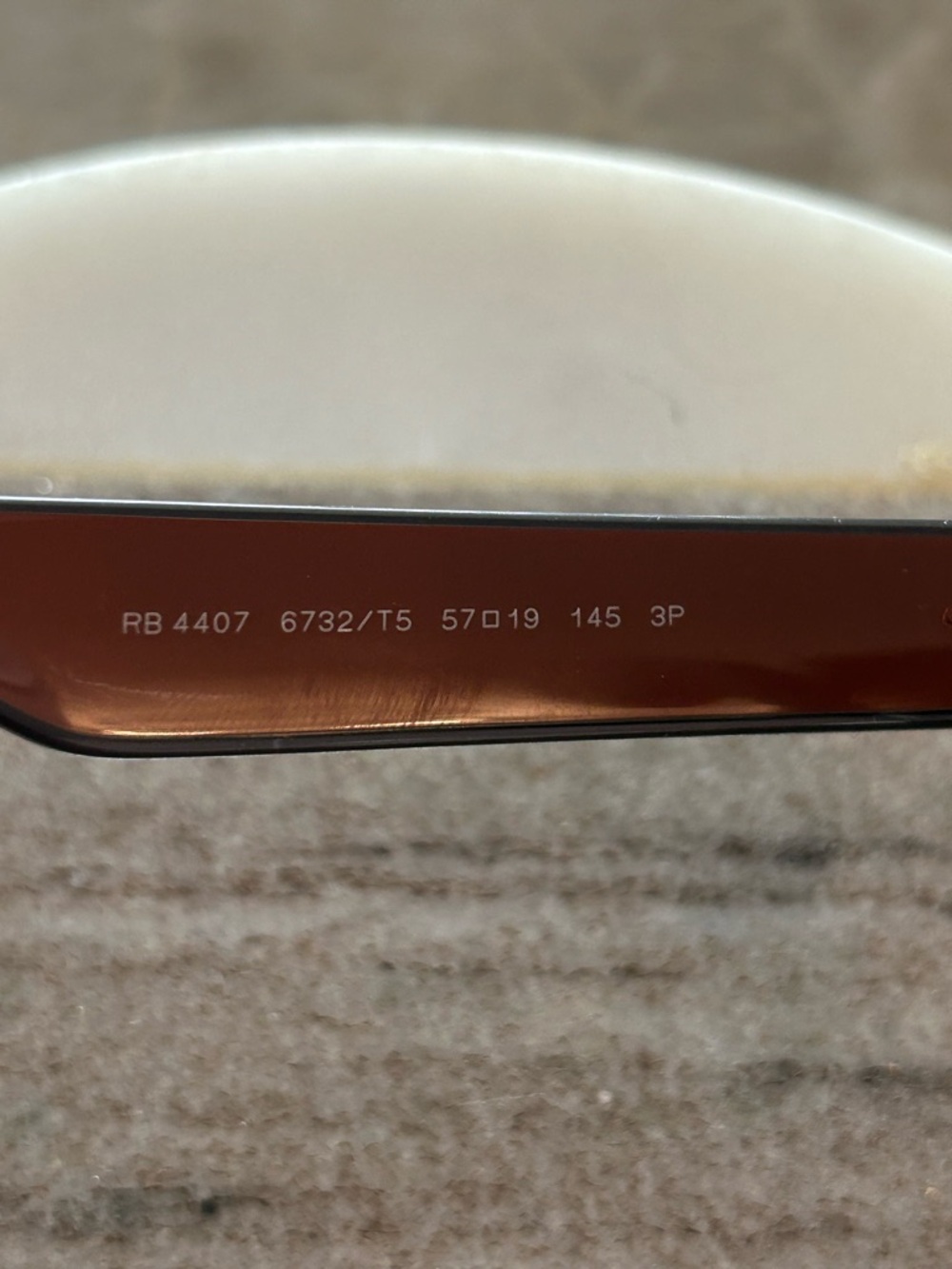 Rayban RB-4407 gradient brown lens, in green. - Picture 7 of 9